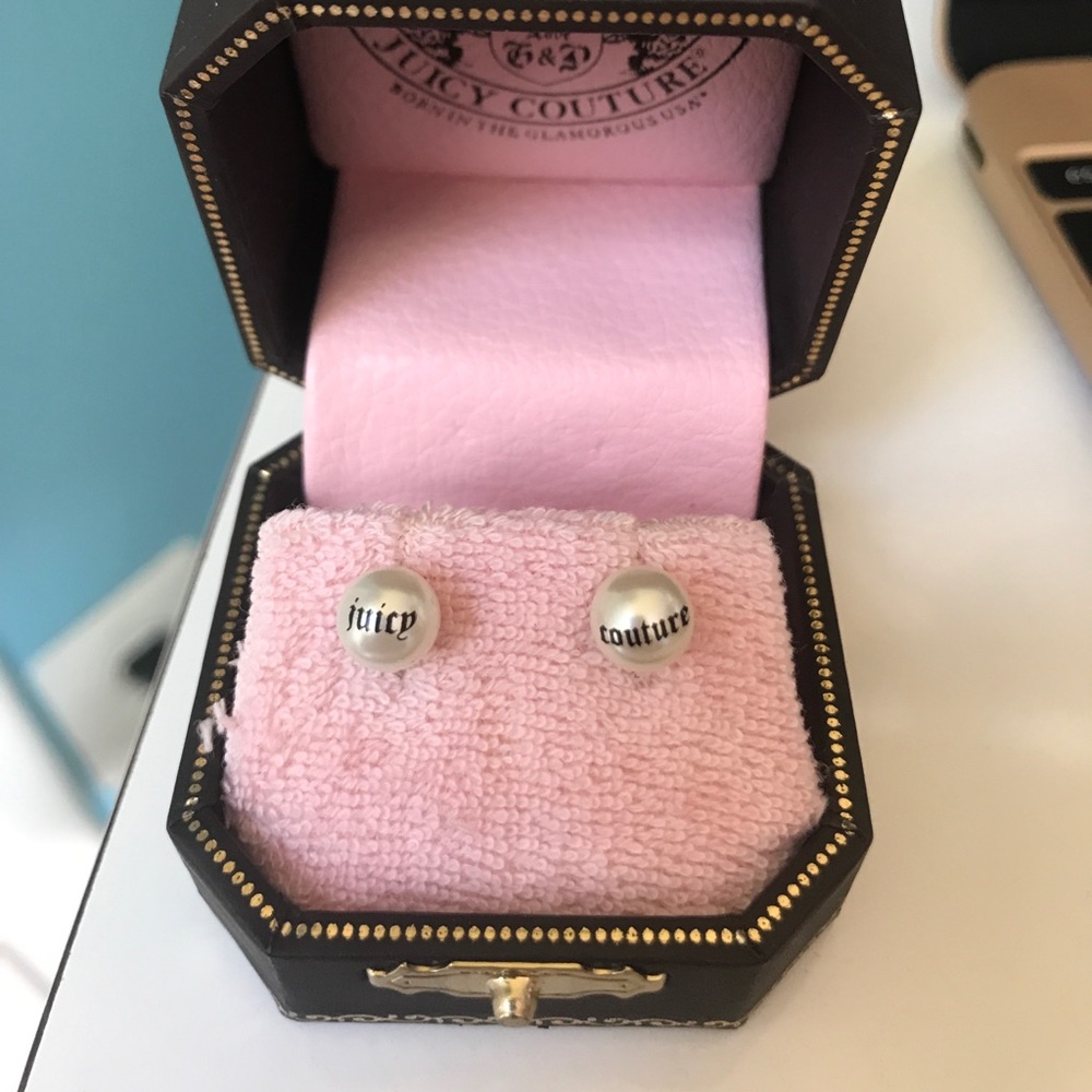 Juicy Couture pearl studs